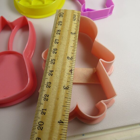 Cookie Cutters for Easter & Spring plastic Easter Rabbit Bunny, Egg, Duck - Picture 7 of 9